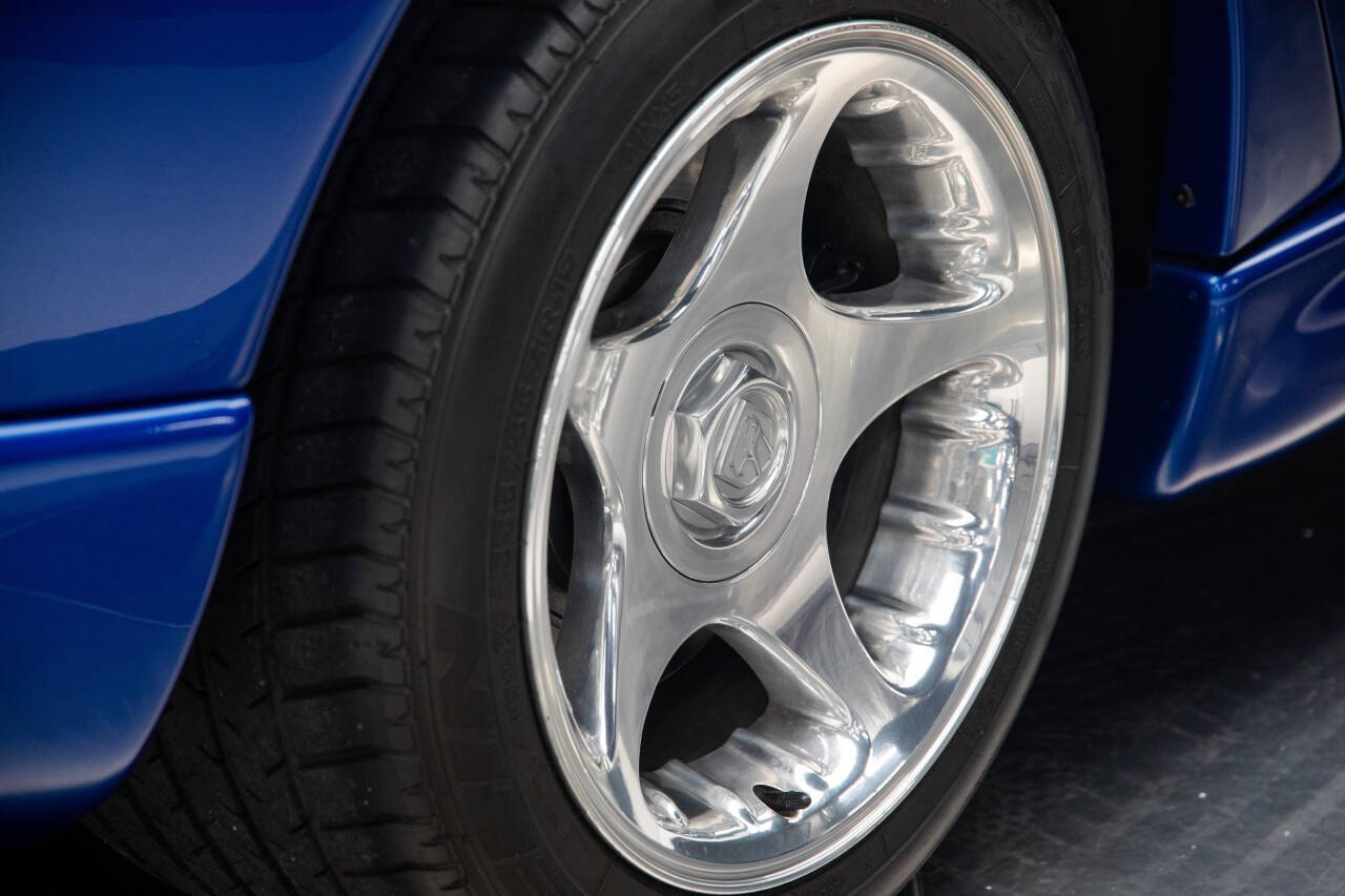 1997 Dodge Viper 24