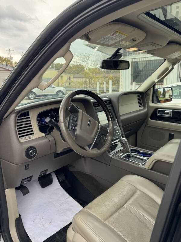 2017 Lincoln Navigator L Select