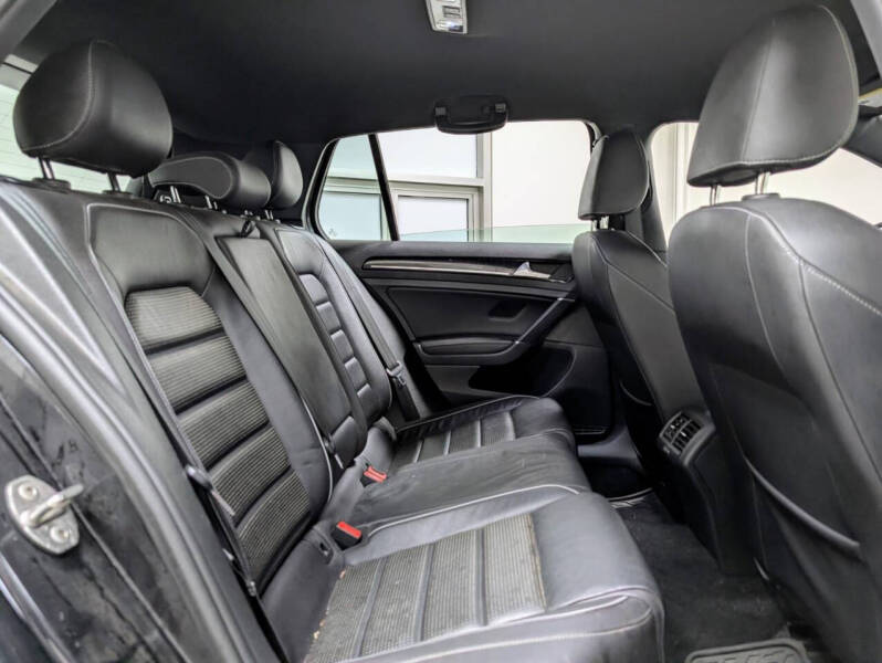 2019 Volkswagen Golf R 4Motion