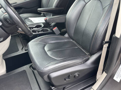 2019 Chrysler Pacifica Touring L