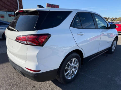 2022 Chevrolet Equinox LS