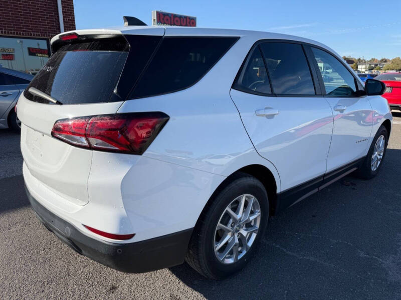 2022 Chevrolet Equinox LS
