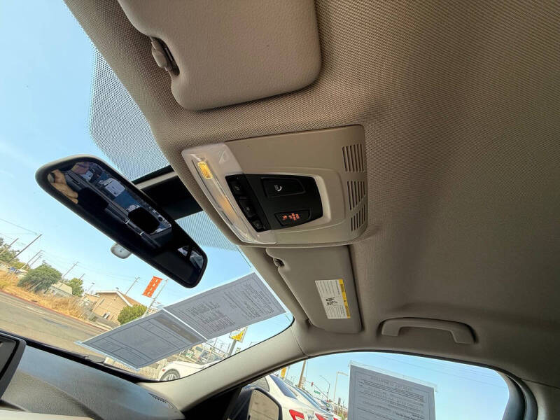 2018 BMW 3 Series 320i