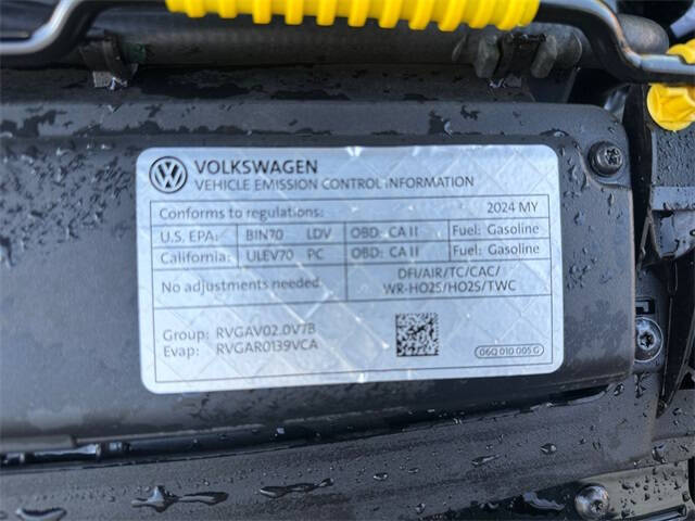 2024 Volkswagen Golf GTI 380 S