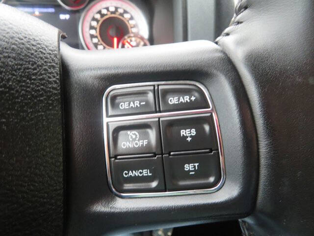 2017 RAM 1500 SLT