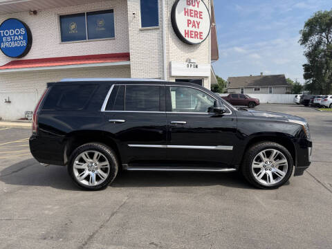 2017 Cadillac Escalade Luxury