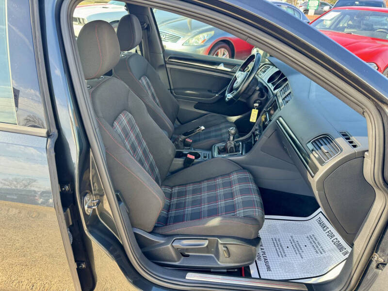 2015 Volkswagen Golf GTI S