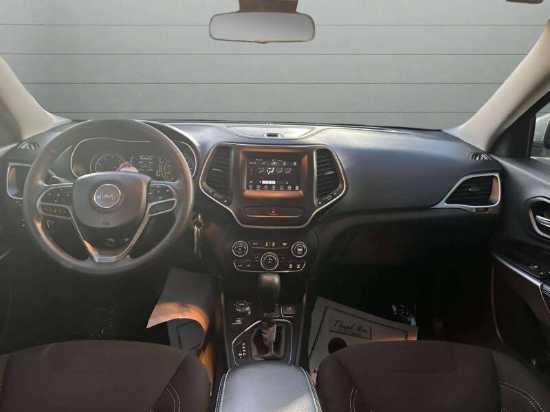 2019 Jeep Cherokee Latitude