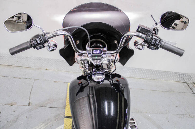 2023 Harley-Davidson Softail Standard