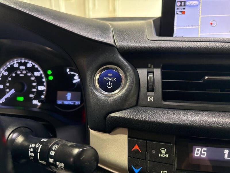 2017 Lexus CT 200h