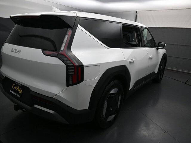2024 Kia EV9 Light