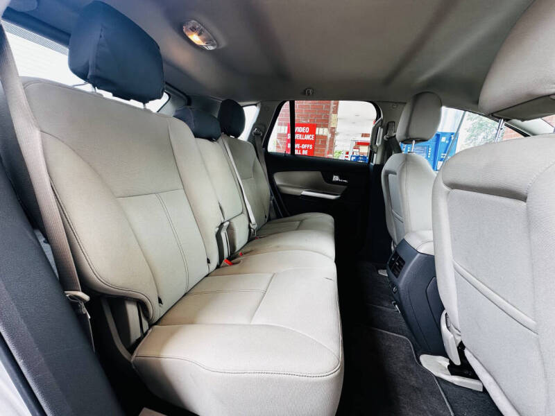 2013 Ford Edge SE