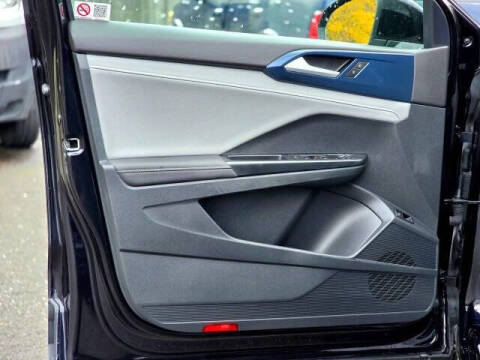 2024 Volkswagen Taos SE 4Motion