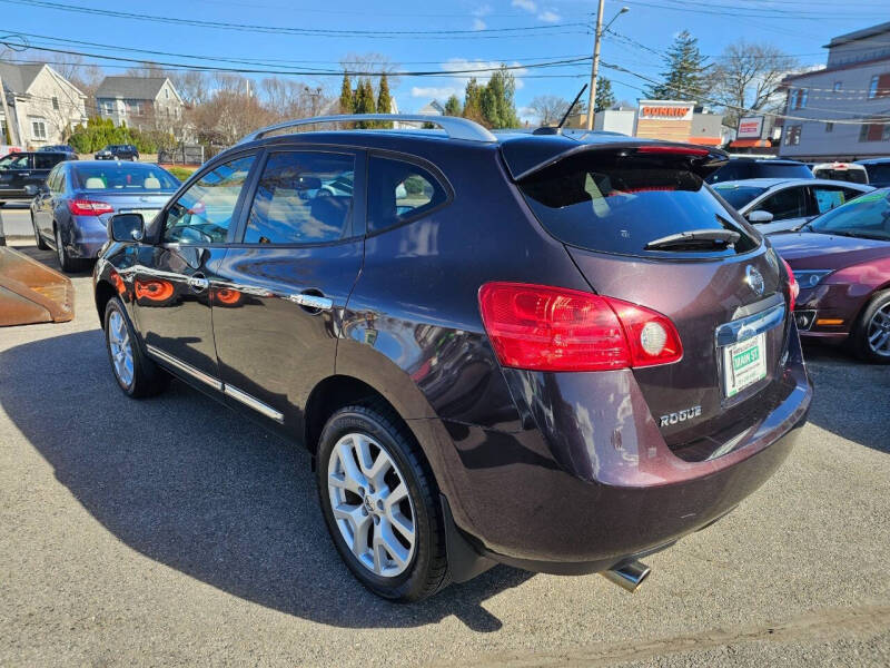 2011 Nissan Rogue SV