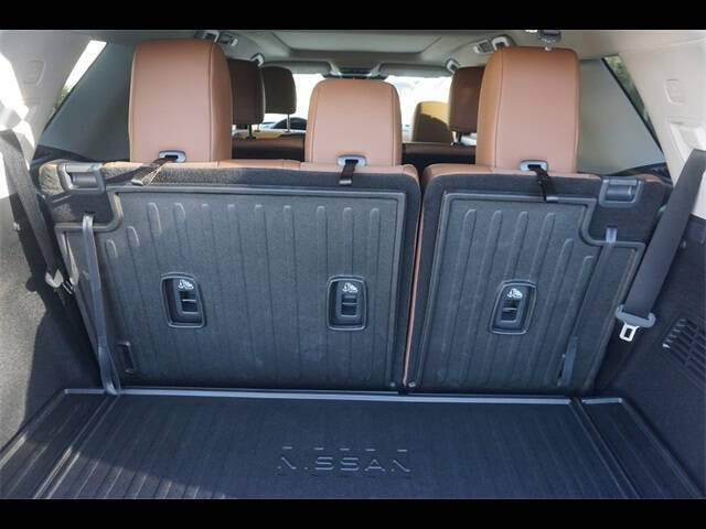 2025 Nissan Pathfinder Platinum