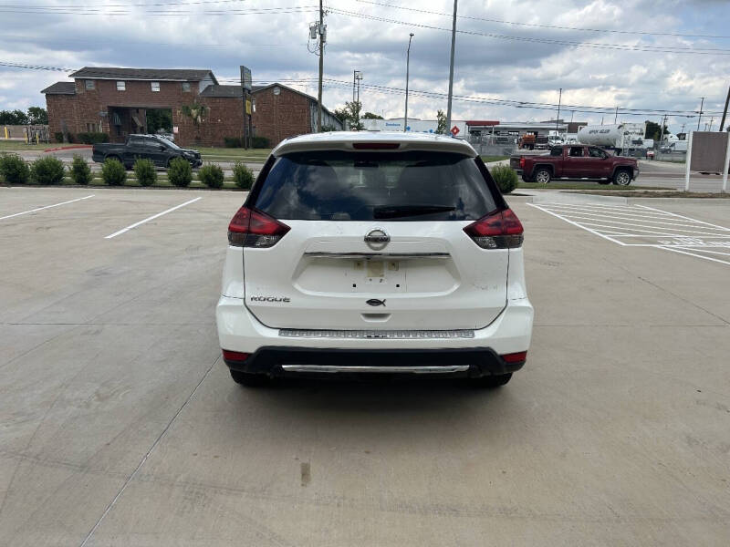 2018 Nissan Rogue S