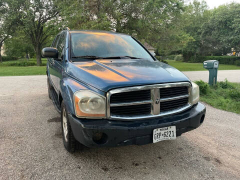 2005 Dodge Durango for sale at CARWIN MOTORS in Katy TX