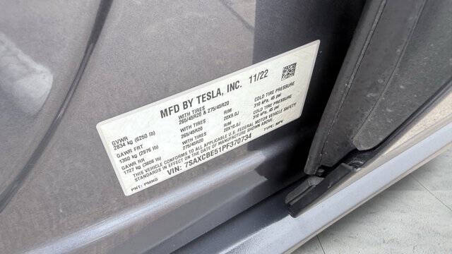 2023 Tesla Model X Standard Range