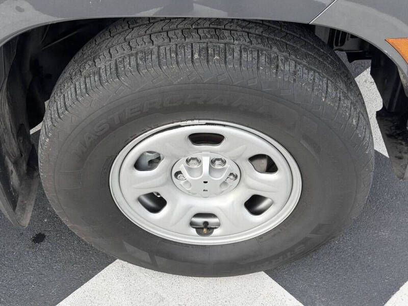 2022 Nissan Frontier S