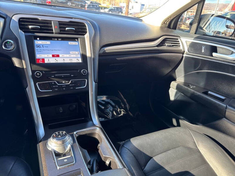 2017 Ford Fusion Energi SE Luxury