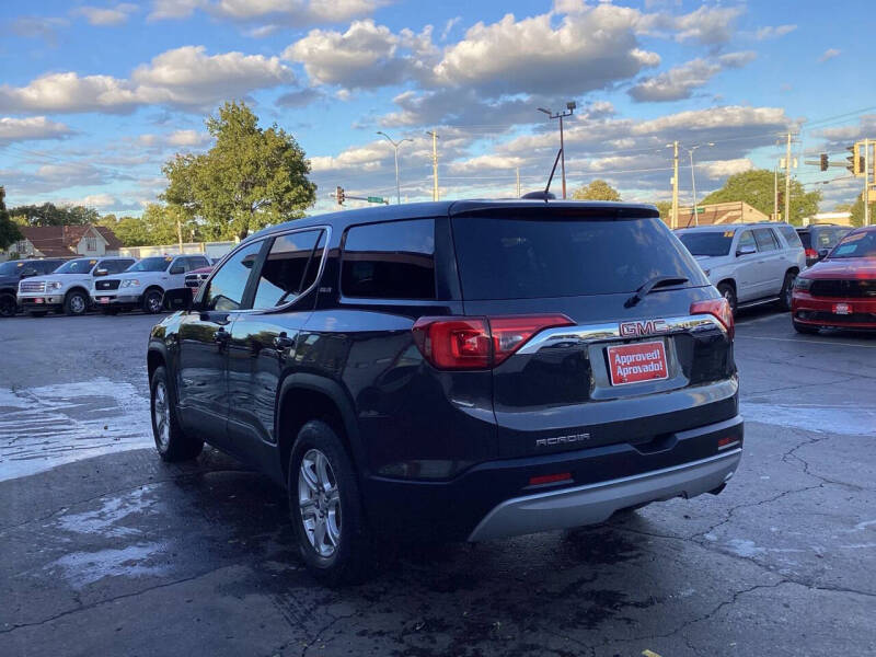 2017 GMC Acadia SLE-1