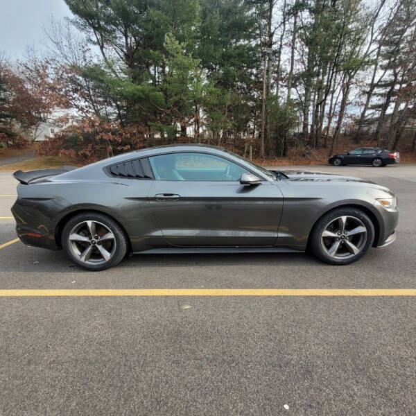 2015 Ford Mustang V6