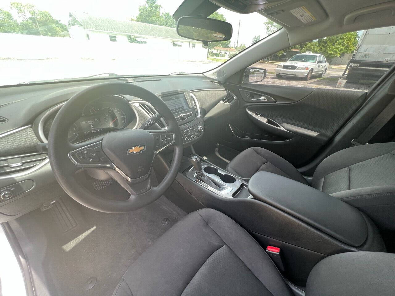 2017 CHEVROLET Malibu Sedan - $14,800