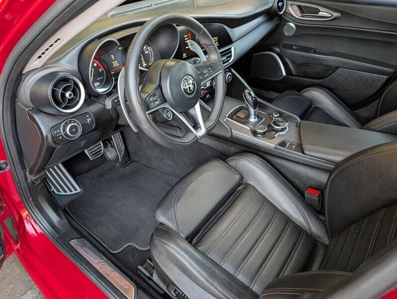 2019 Alfa Romeo Giulia Ti Sport