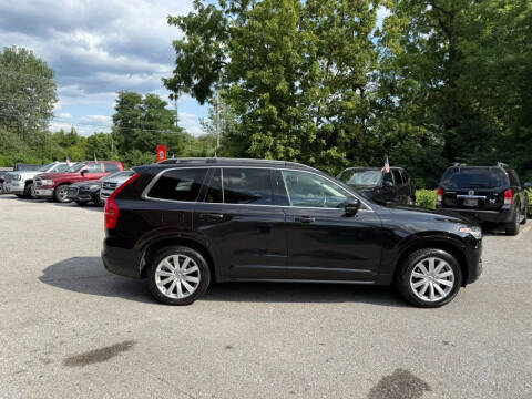 2016 Volvo XC90 T6 Momentum