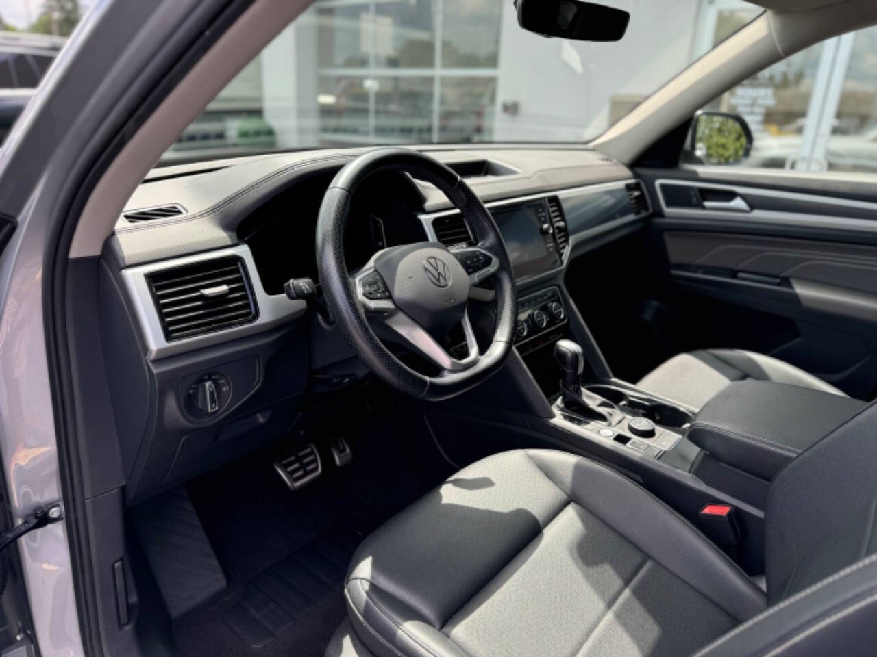 2021 Volkswagen Atlas for sale at Opus Motorcars in Utica, MI