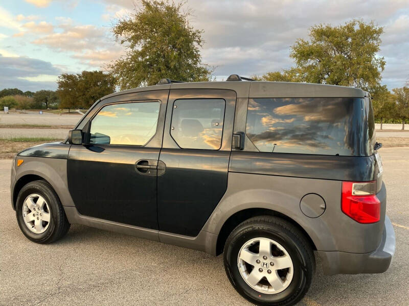 2004 Honda Element for sale at BRACKEN MOTORS in San Antonio TX