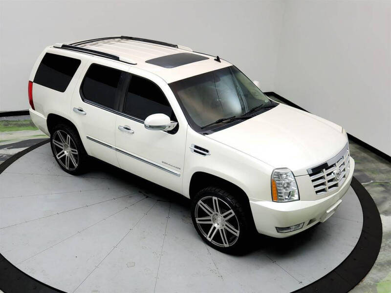 2011 Cadillac Escalade Luxury