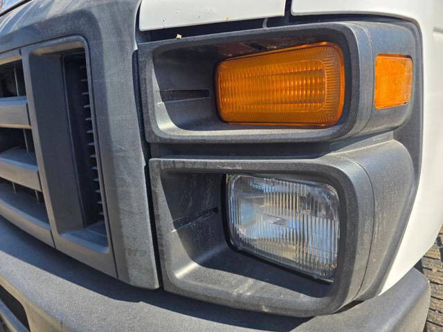 2012 Ford E-Series E-350 SD