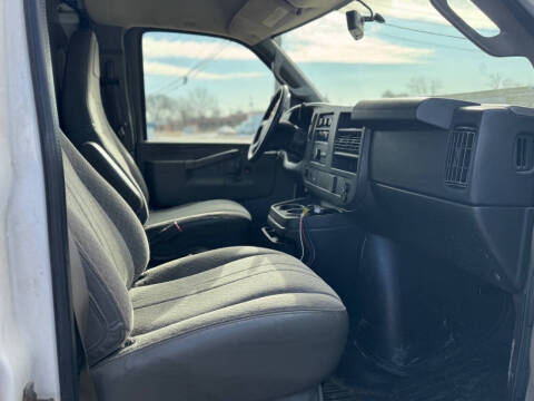 2016 Chevrolet Express 2500