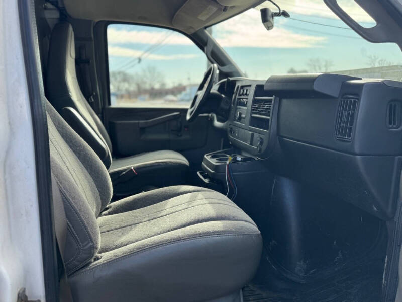 2016 Chevrolet Express 2500