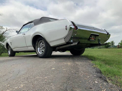 1969 Oldsmobile Cutlass
