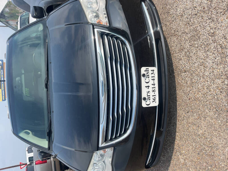 2016 Chrysler Town & Country Touring's photo