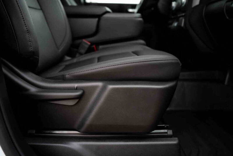 2025 GMC Sierra 2500HD Pro