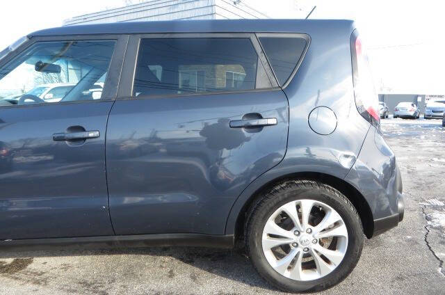 2015 Kia Soul +