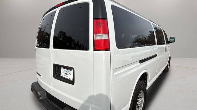 2023 Chevrolet Express LS 3500