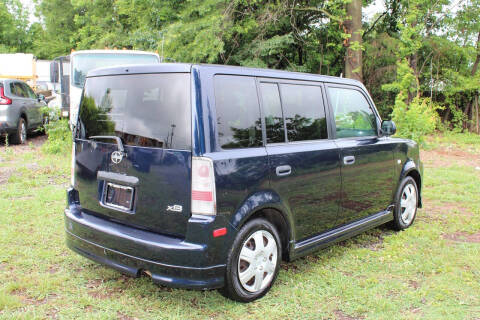 2005 Scion xB
