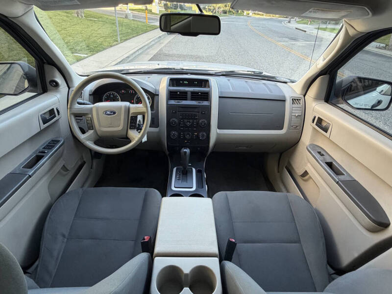 2011 Ford Escape XLS