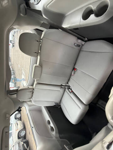 2016 Toyota Sienna XLE 8-Passenger