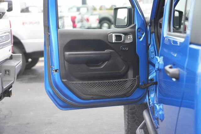 2021 Jeep Gladiator Willys