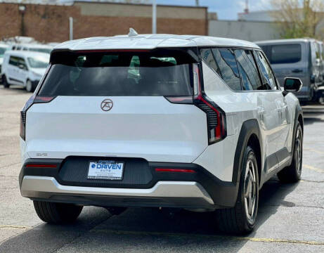 2024 Kia EV9 Light Long Range
