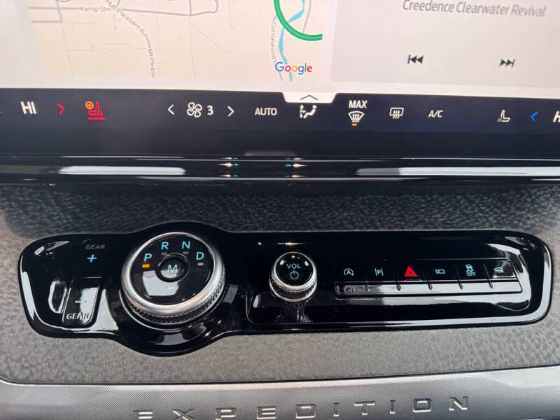 2025 Ford Expedition Tremor