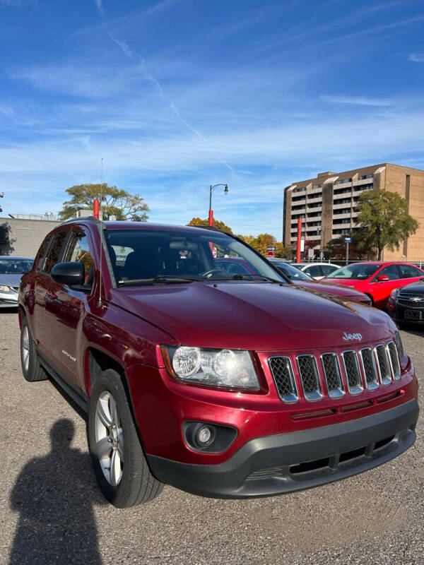 2015 Jeep Compass Sport photo 2