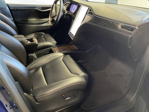 2017 Tesla Model X 75D