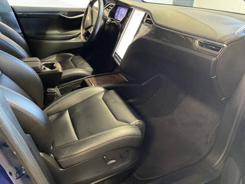 2017 Tesla Model X 75D