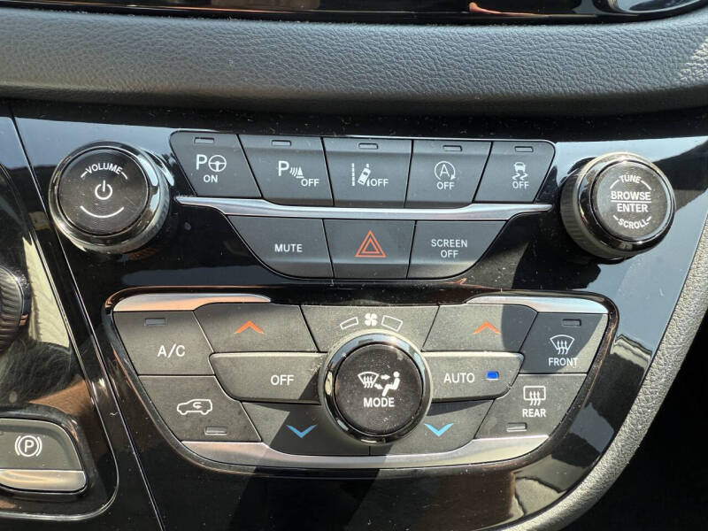 2019 Chrysler Pacifica Touring L Plus 35th Anniversary